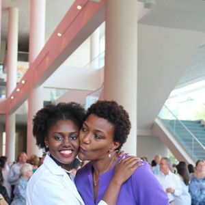 Meet your Posher, Maya